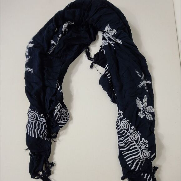 Blue And White Starfish Fring Scarf beach Wrap - Picture 2 of 7